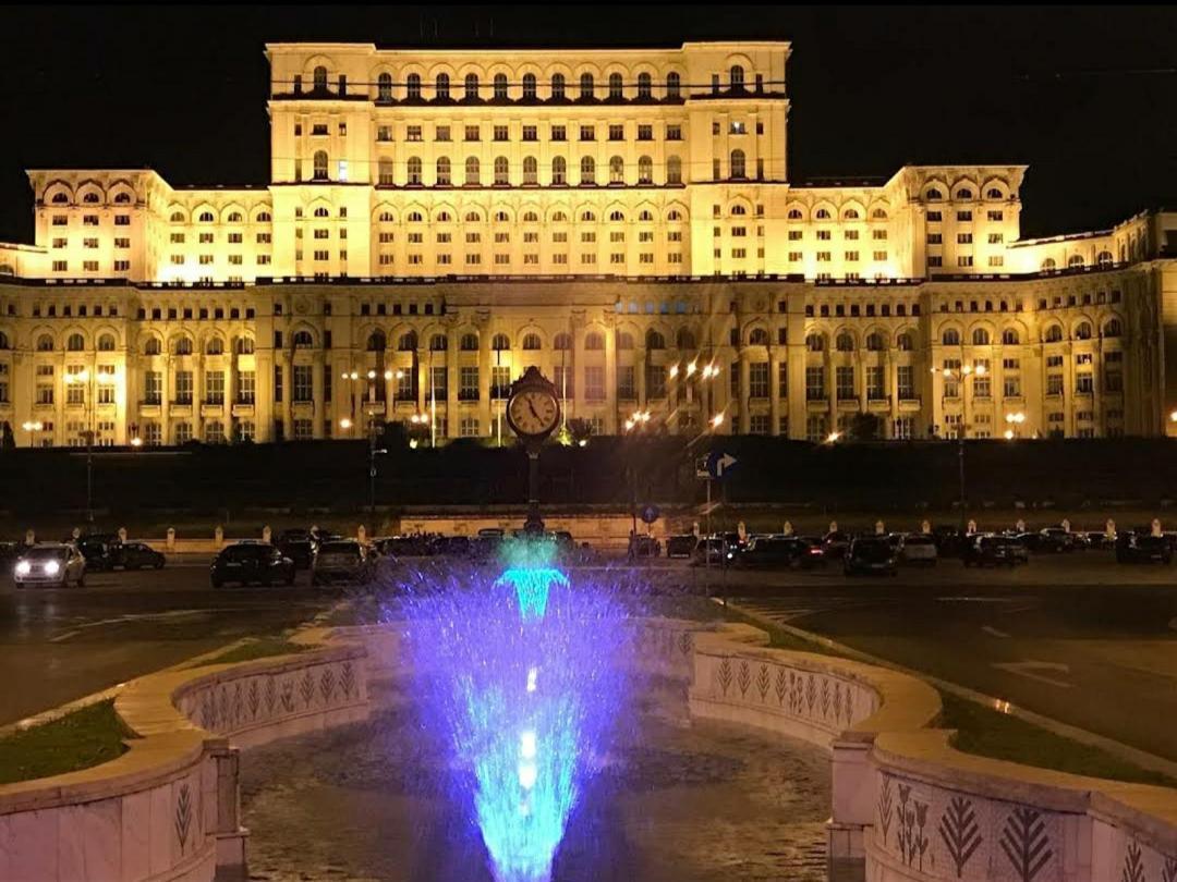 Two Rooms Central Бухарест Экстерьер фото