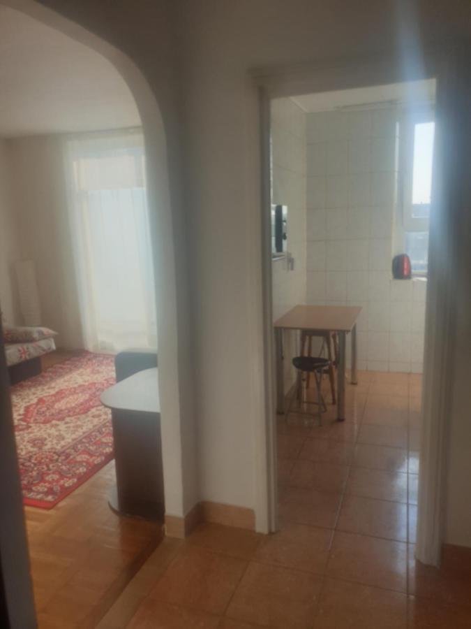 Two Rooms Central Бухарест Экстерьер фото